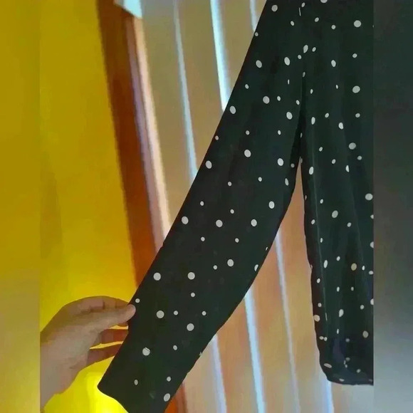 Express polka dot button down shirt size 12 in perfect condition - Picture 5 of 6